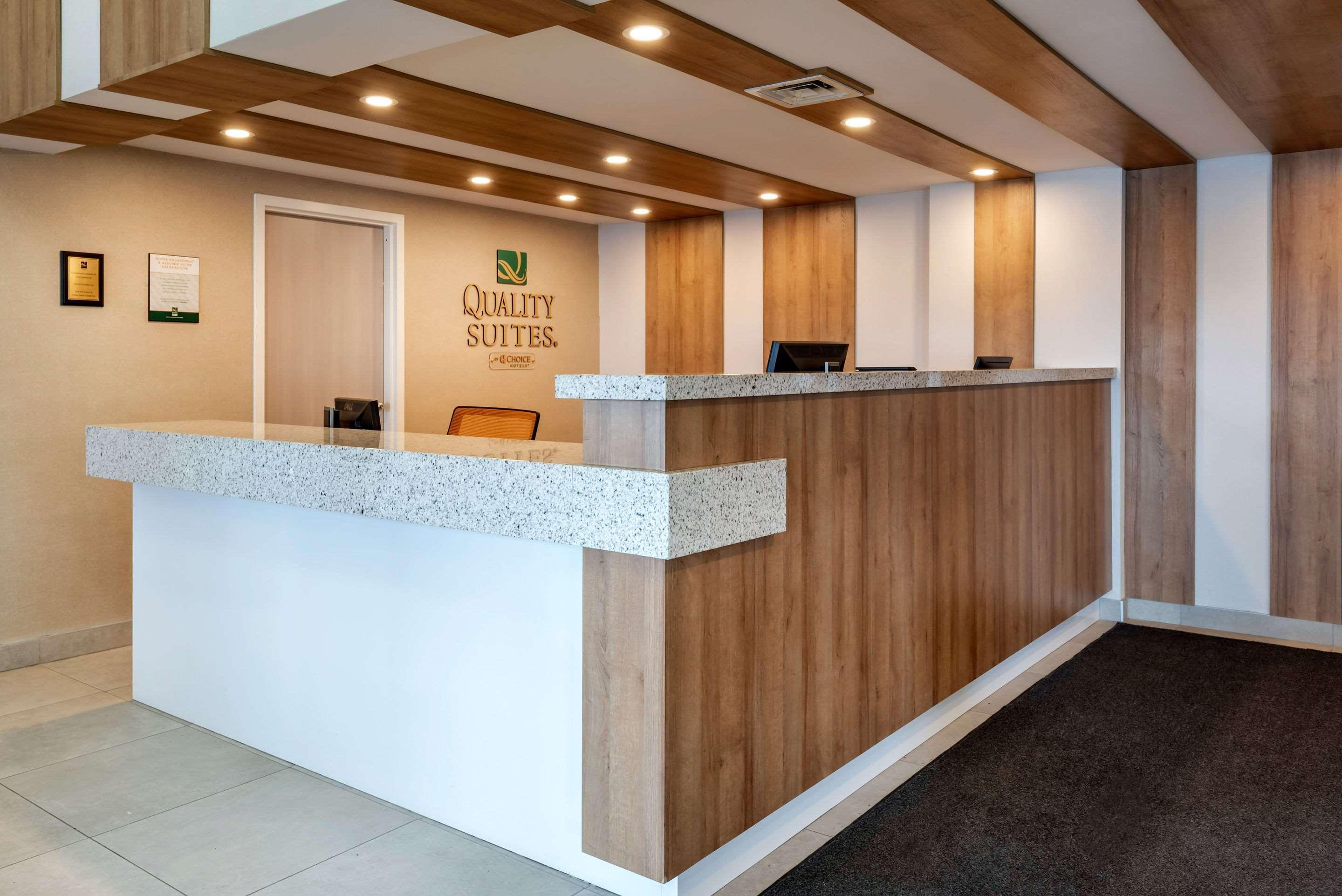Quality Suites Québec Buitenkant foto